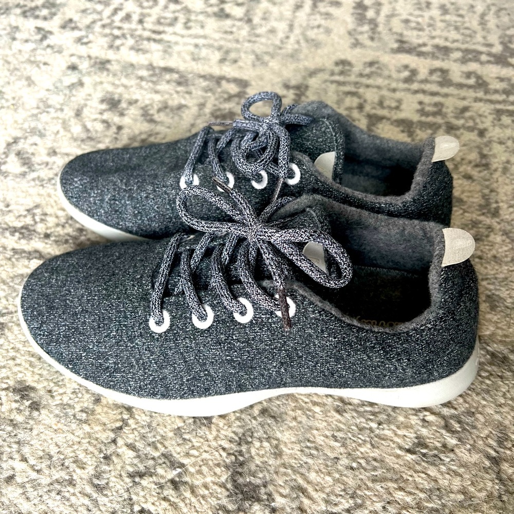 Allbirds women’s size 11 wool runners (gray)